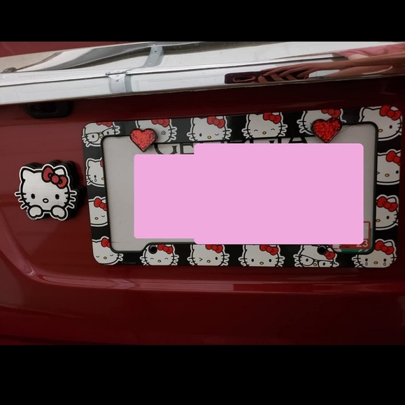 2 Hello kitty license plate frames and cupholder coasters - Picture 2 of 4